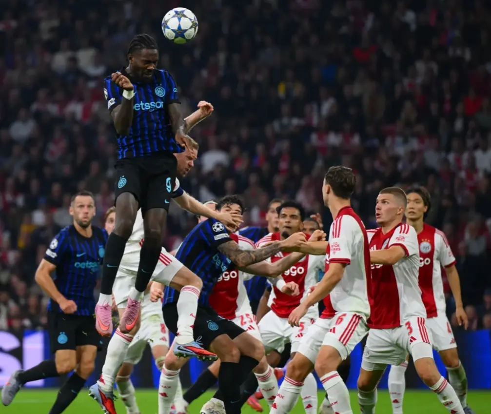 万欧, 起的欧冠比, 表示要向索 万欧, 起的欧冠比, 表示要向索