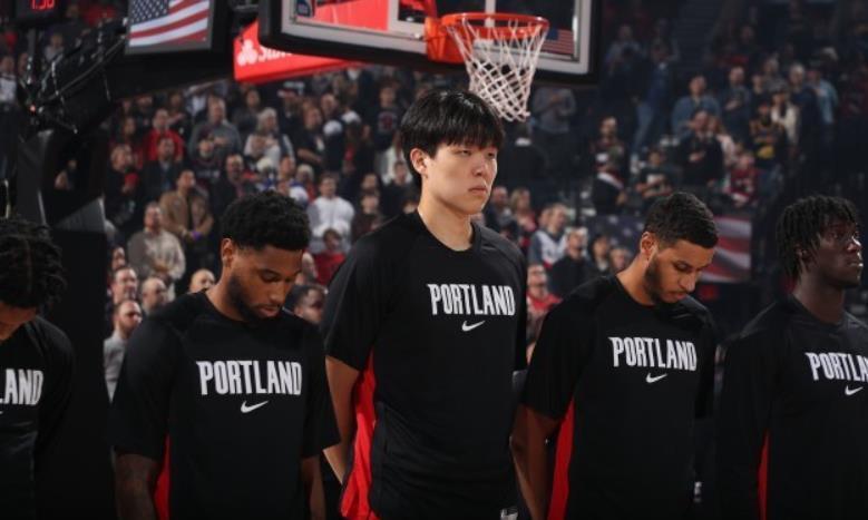 oWLb, img, 杨瀚森作为 oWLb, img, 杨瀚森作为